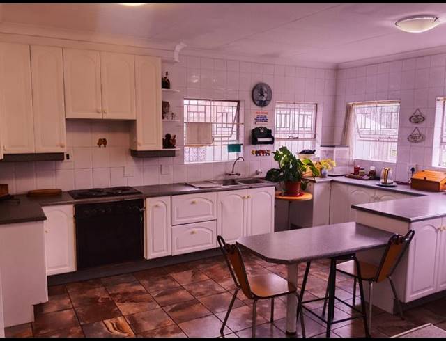 3 BEDROOM HOUSE FOR SALE IN NIMRODPARK